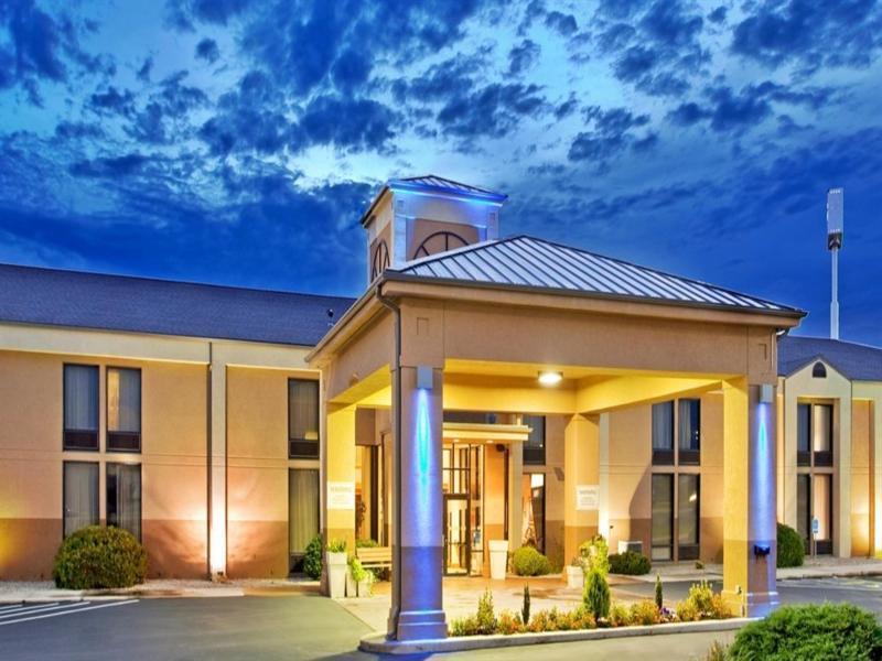 Holiday Inn Express Marshfield - Springfield Area By Ihg Extérieur photo