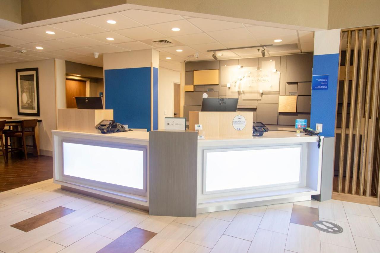 Holiday Inn Express Marshfield - Springfield Area By Ihg Extérieur photo