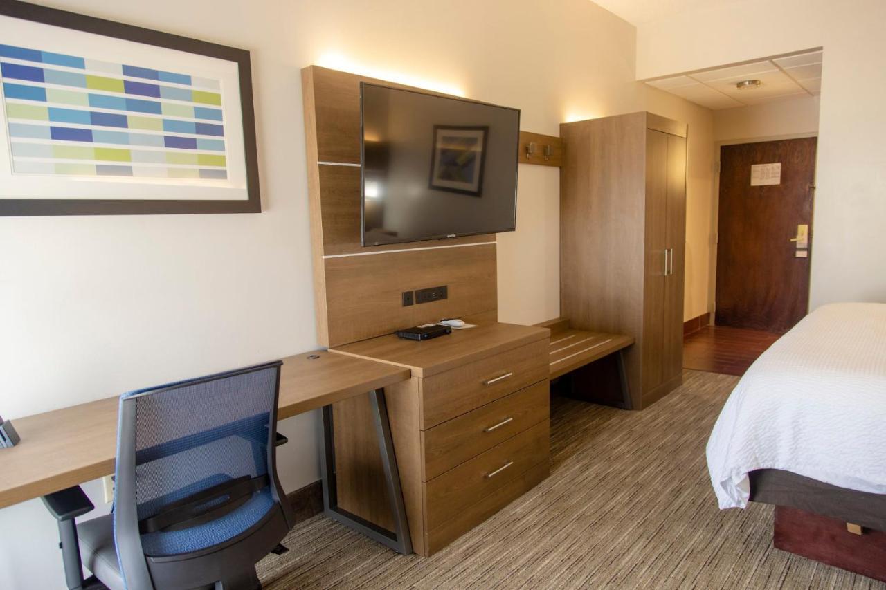 Holiday Inn Express Marshfield - Springfield Area By Ihg Extérieur photo
