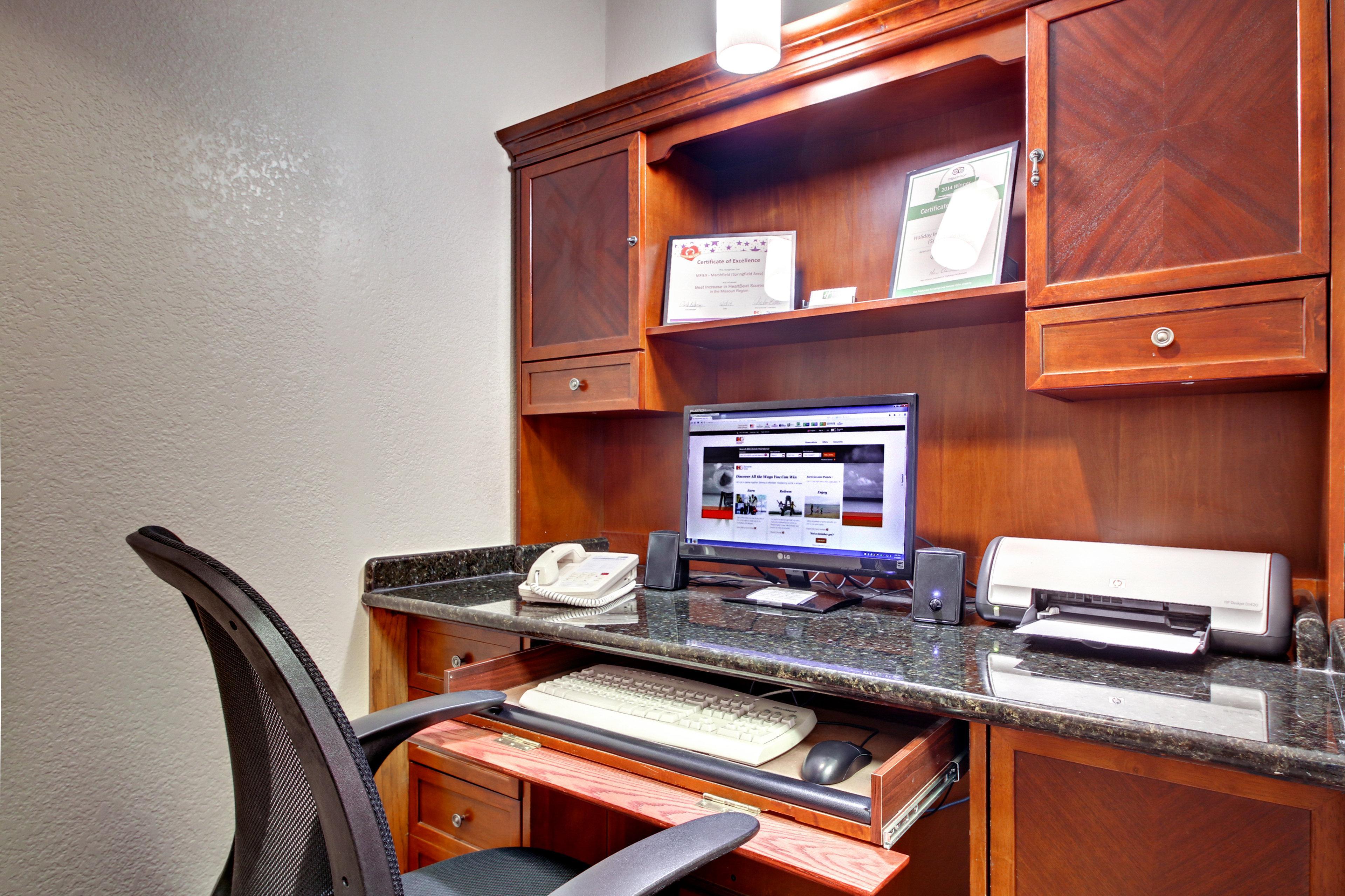 Holiday Inn Express Marshfield - Springfield Area By Ihg Extérieur photo