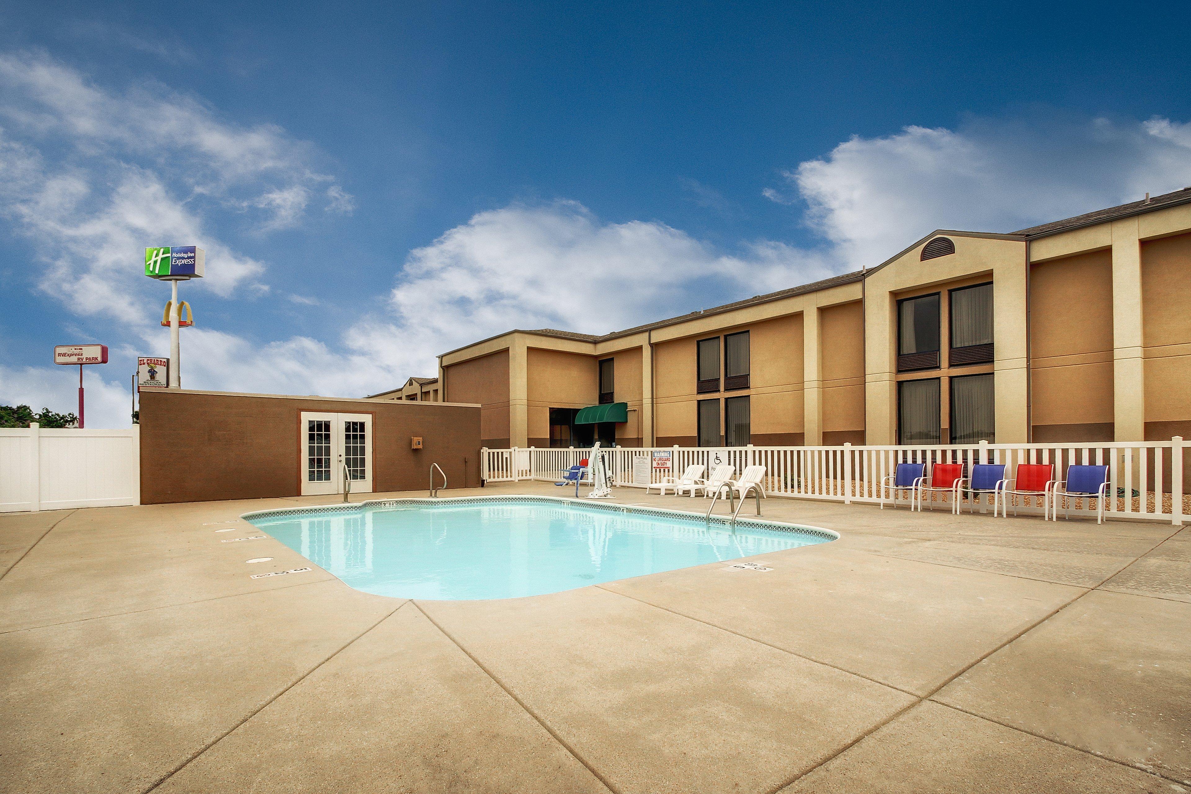 Holiday Inn Express Marshfield - Springfield Area By Ihg Extérieur photo