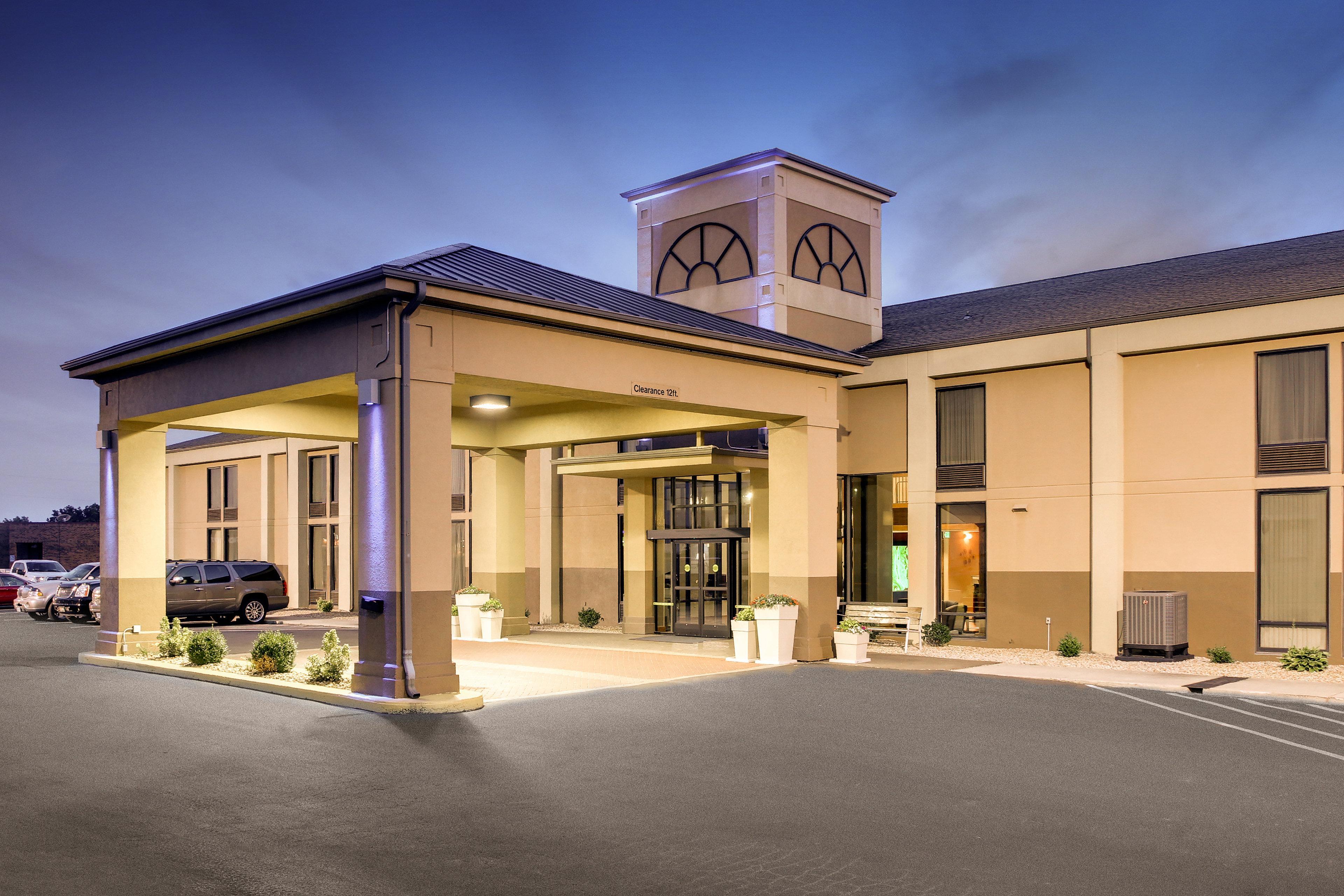 Holiday Inn Express Marshfield - Springfield Area By Ihg Extérieur photo