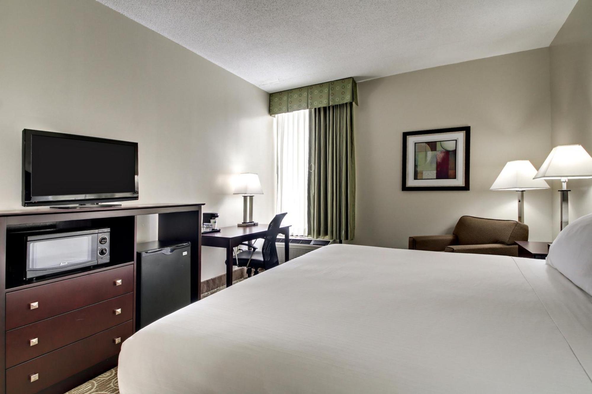 Holiday Inn Express Marshfield - Springfield Area By Ihg Extérieur photo